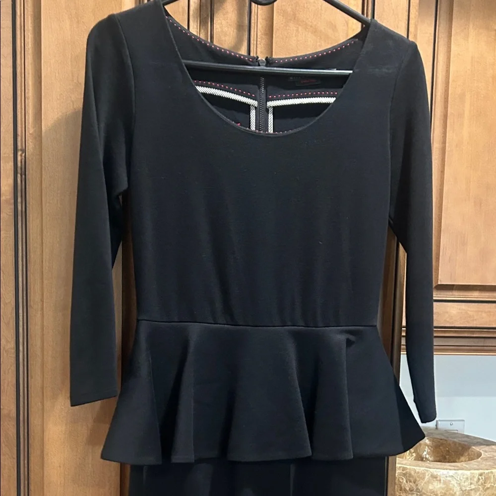 Alice + Olivia Black Long Sleeve Peplum Dress - Picture 3 of 4